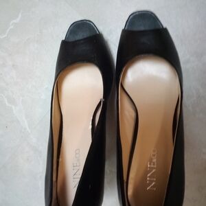 Women's Nine and company size 10M heels